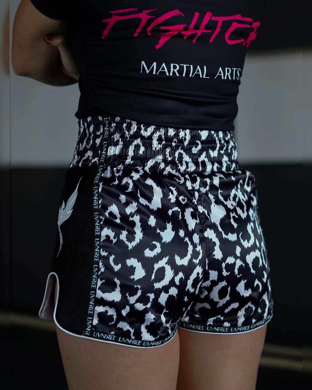 Muay Thai Shorts Damen - LEONA